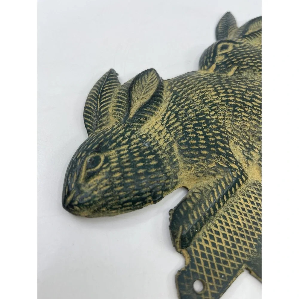 VTG Cast Iron Bunny Rabbit Wall 4 Hook Coat Key Apron Holder Primitive